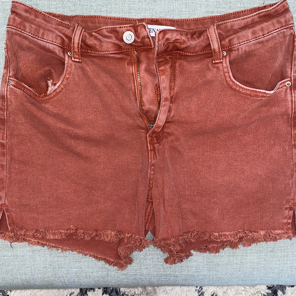 Zenana Outfitters Rust Frayed Hem Denim Shorts